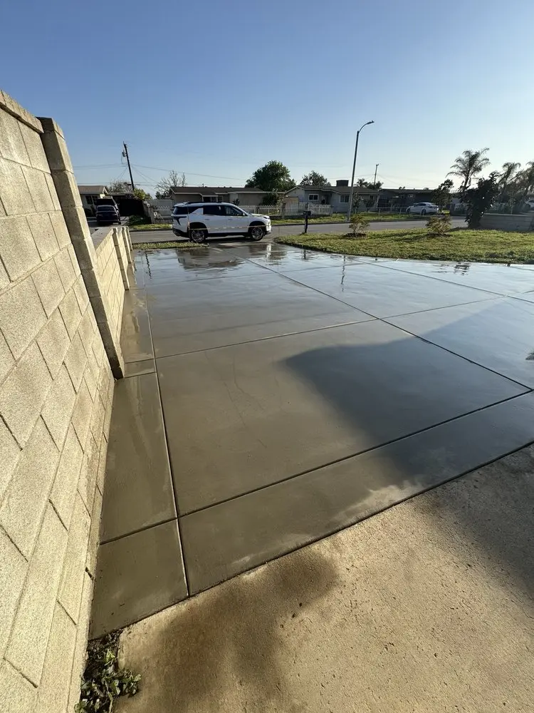 Fresh concrete driveway finish